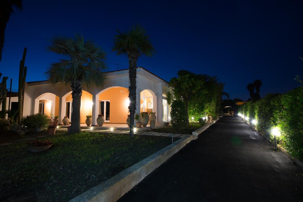 Temenos Villa By Ortigiaapartments Siraküza Dış mekan fotoğraf