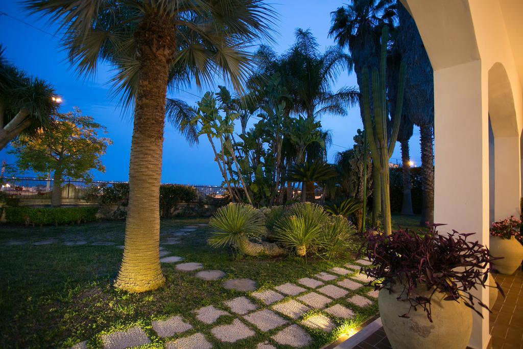 Temenos Villa By Ortigiaapartments Siraküza Dış mekan fotoğraf