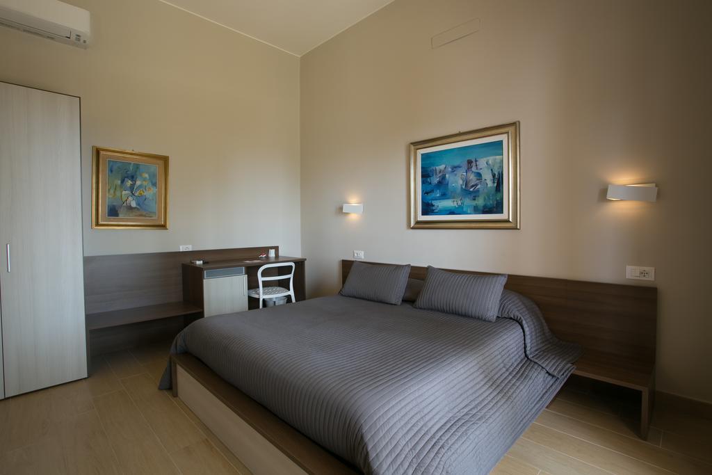Temenos Villa By Ortigiaapartments Siraküza Dış mekan fotoğraf
