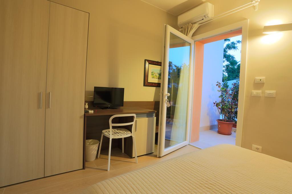 Temenos Villa By Ortigiaapartments Siraküza Dış mekan fotoğraf
